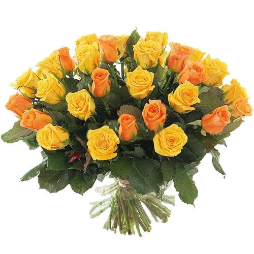 цветы с доставкой 51 желтая и кремовая роза