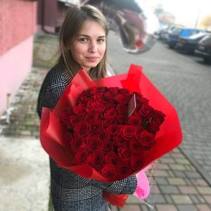 фото букета красных роз в Полтаве